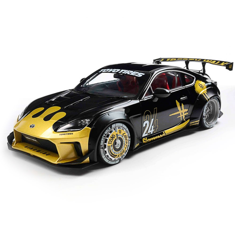 Solido, Toyota GR86 LBWK BODY KIT schwarz/gold, 1:18