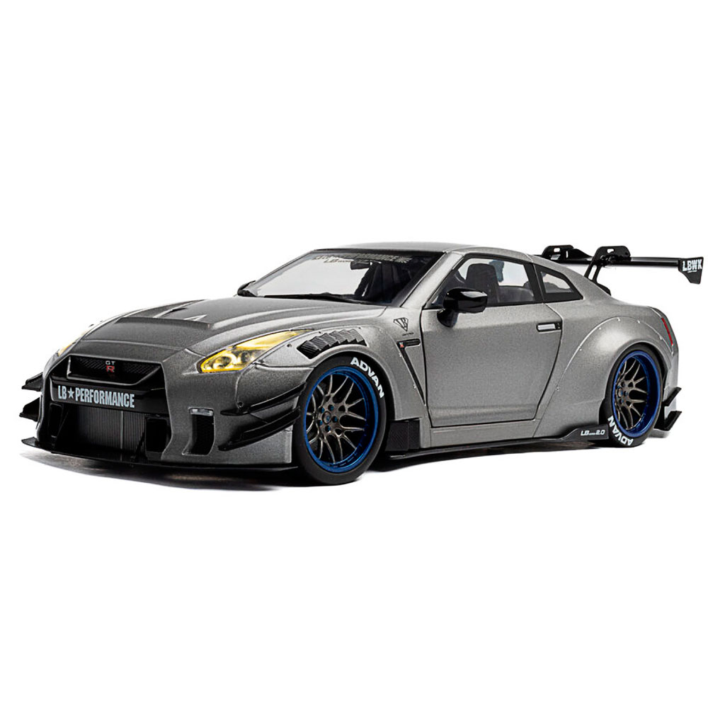 Solido, Nissan GT-R (R35) silber, 1:18