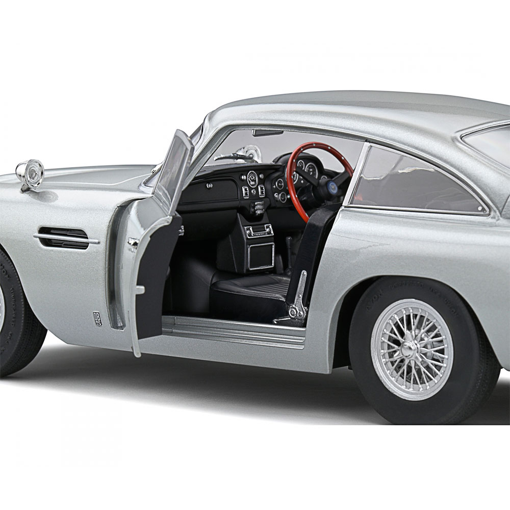 Solido, Aston Martin DB5 silber, 1:18